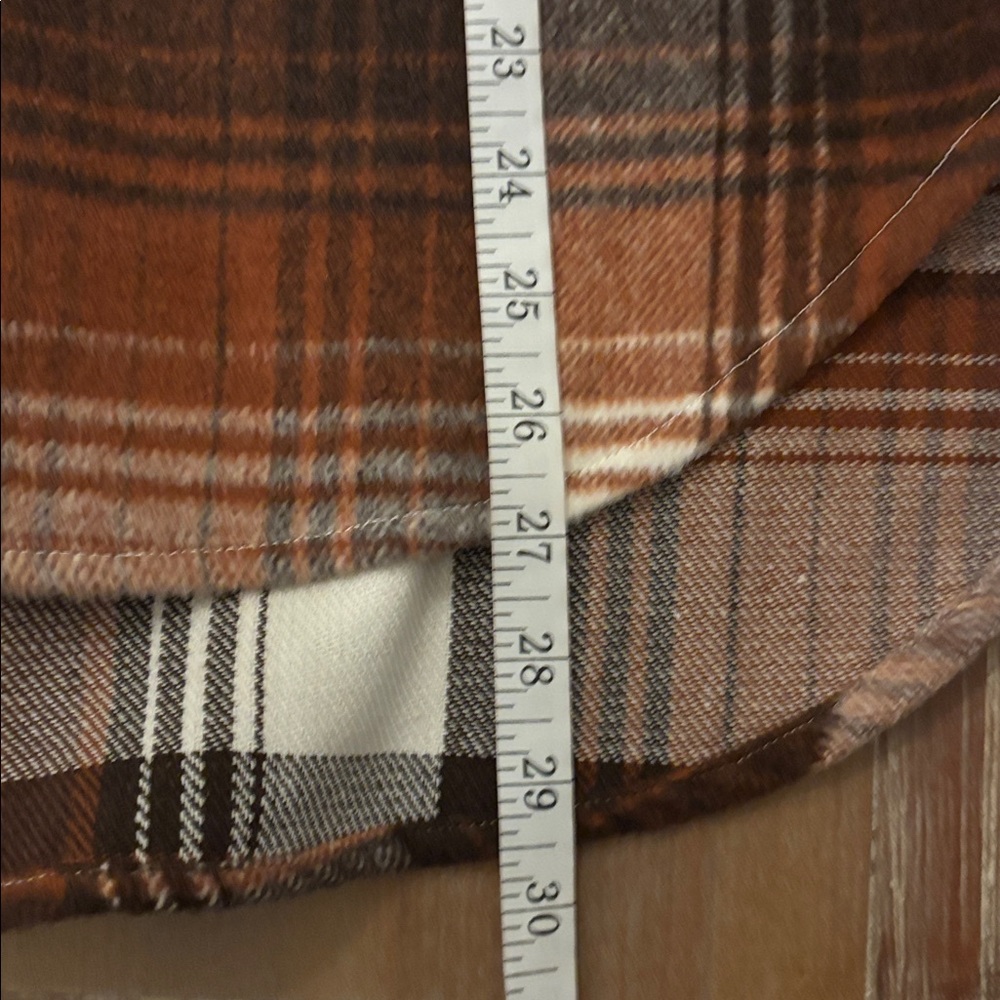 ACOA Oversized Plaid Shacket in Brown Tones, Front Pockets Button-up, Size Med - Picture 5 of 8